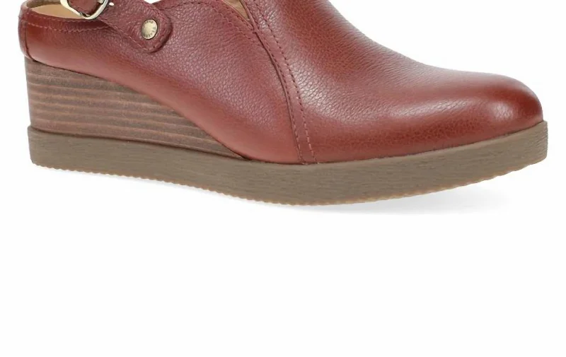 Women Sheridan Waterproof Wedge In Brick