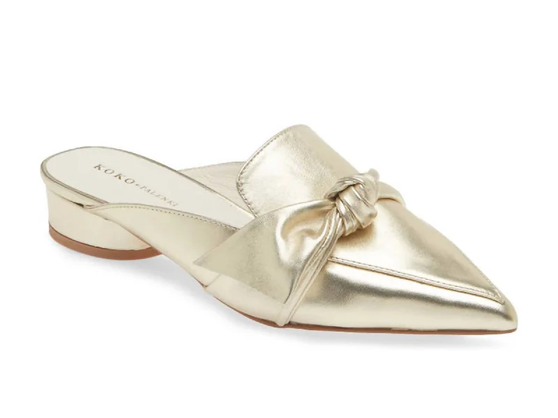 Quantum Pointed Toe Mule In Gold