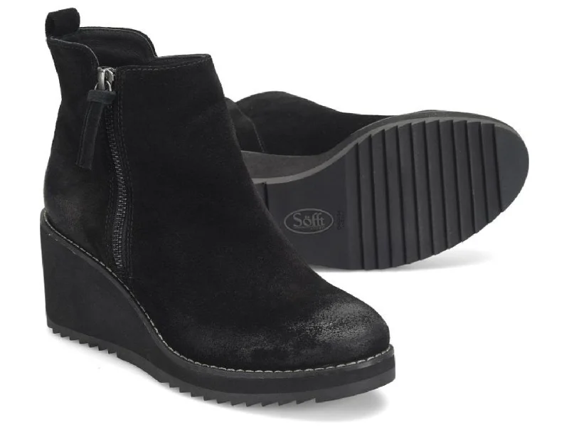 Sofft: Emeline in Black Suede