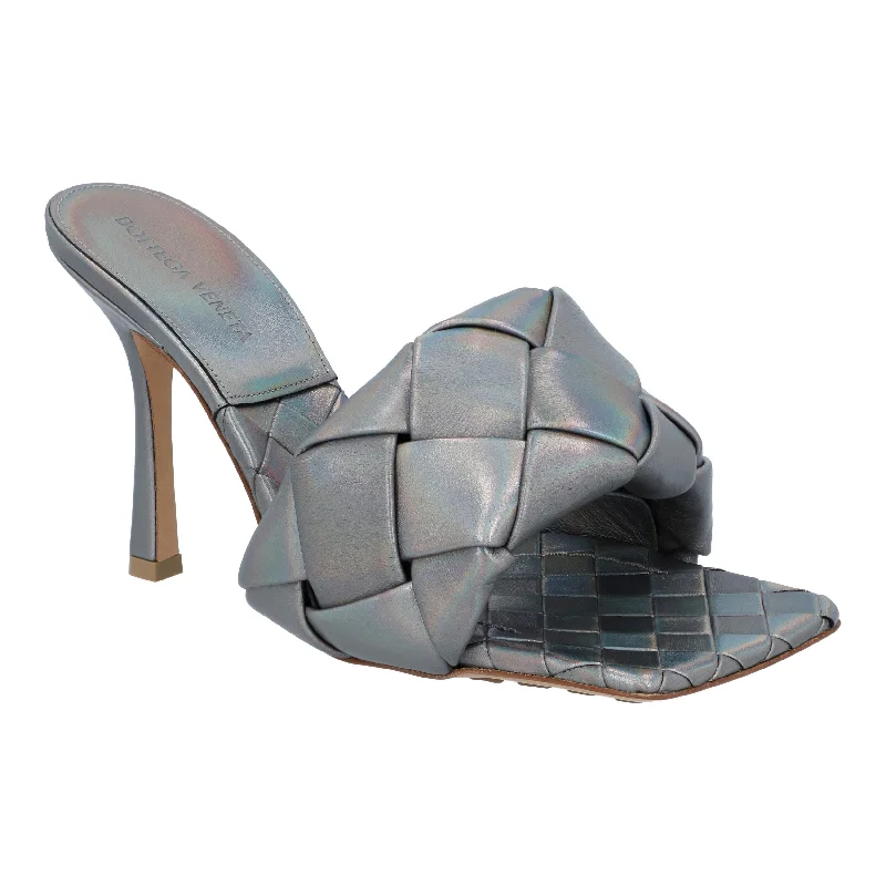 Bottega Veneta Women Lido Padded Mule in silver Lambskin