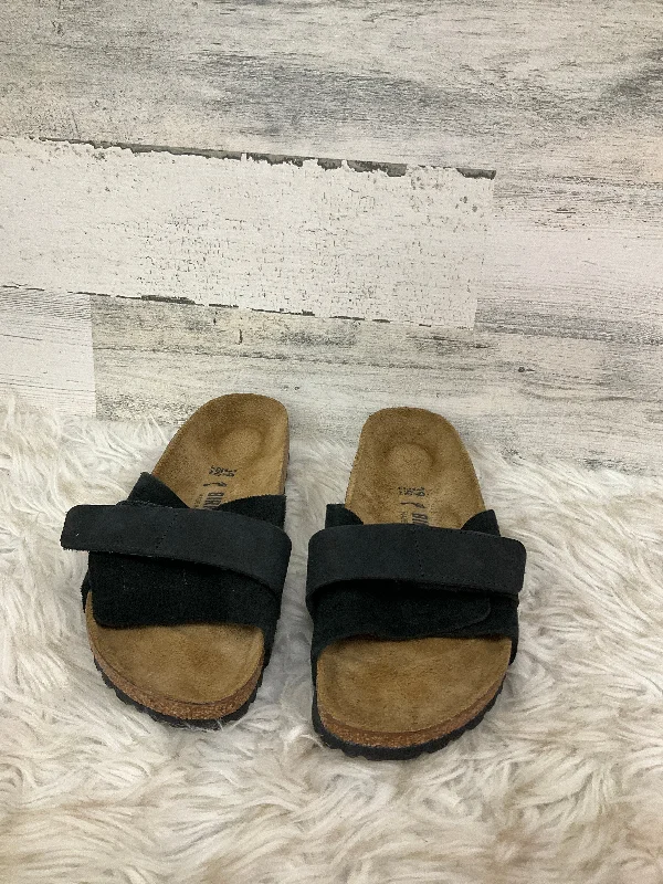 Sandals Flats By Birkenstock In Black, Size: 9